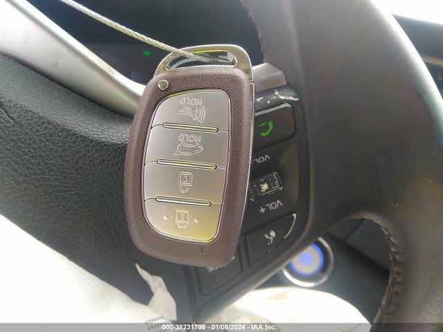 2017 HYUNDAI TUCSON SE PLUS VIN: KM8J33A44HU533256