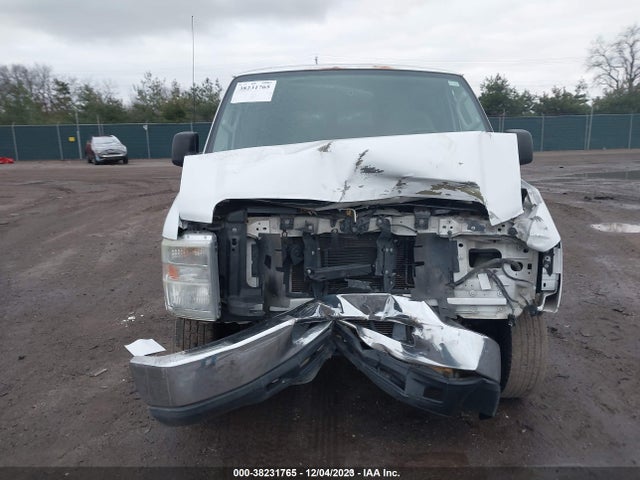 2008 FORD E-350 SUPER DUTY XLT/XL VIN: 1FBSS31L98DB31367