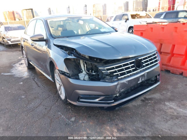 1VWLA7A34KC009035 Volkswagen Passat 2.0t Wolfsburg Edition