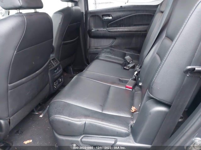 2017 HONDA PILOT TOURING VIN: 5FNYF6H90HB063247