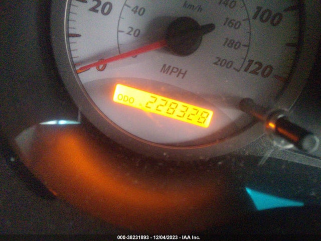 2004 TOYOTA RAV4 VIN: JTEHD20V840024188