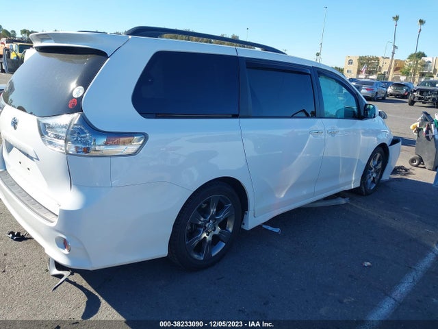 2015 TOYOTA SIENNA SE PREMIUM 8 PASSENGER VIN: 5TDXK3DC4FS646128