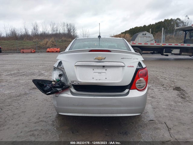Chevrolet Sonic Ltz Auto 2015 1G1JE5SB0F4204812 Image 16