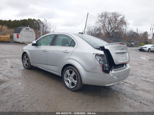 Chevrolet Sonic Ltz Auto 2015 1G1JE5SB0F4204812 Image 3