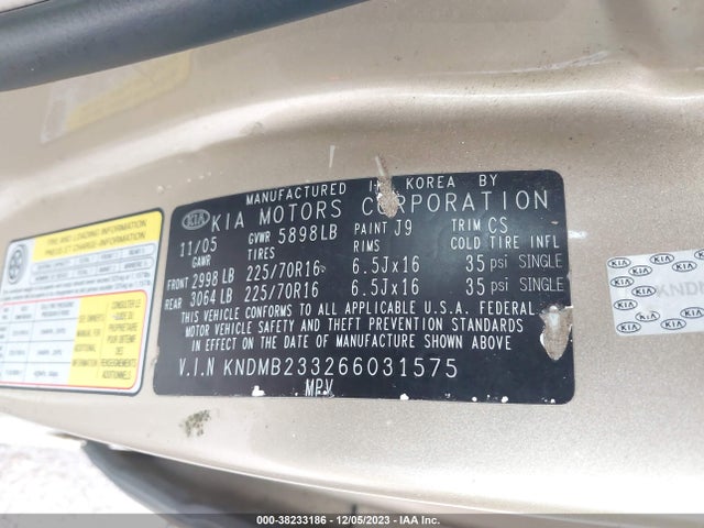 2006 KIA SEDONA EX/LX VIN: KNDMB233266031575