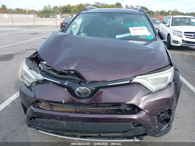 38233187 :رقم المزاد ، 2T3YFREV5JW435202 vin ، 2018 Toyota Rav4 Limited مزاد بيع