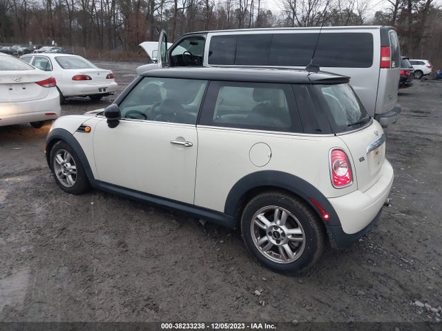 2013 MINI HARDTOP WMWSU3C56DT690537 Photo 2