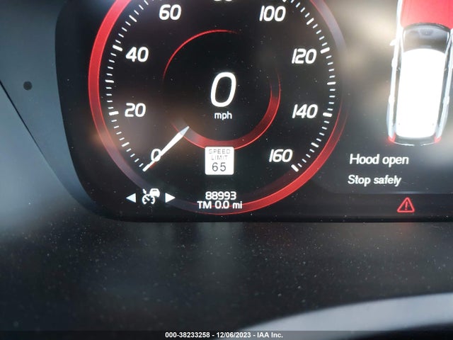 2016 VOLVO XC90 T6 R-DESIGN VIN: YV4A22PM6G1083907