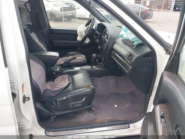 2004 NISSAN PATHFINDER LE PLATINUM VIN: JN8DR09X74W807727