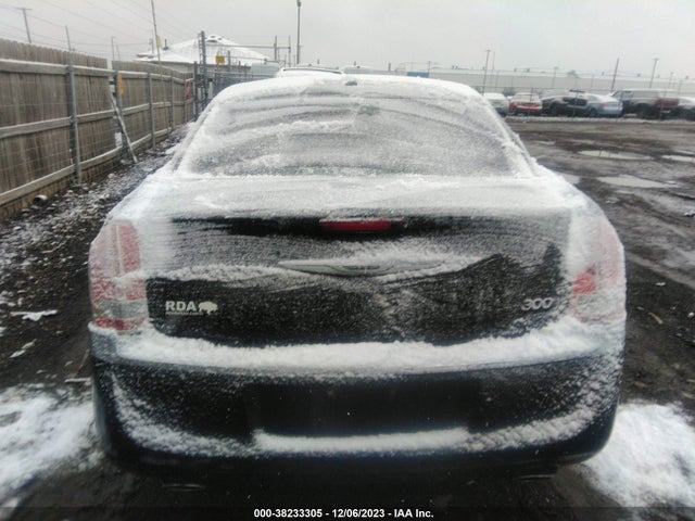 Chrysler 300 2014 2C3CCAAG6EH141877 Image 16