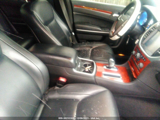 Chrysler 300 2014 2C3CCAAG6EH141877 Image 5