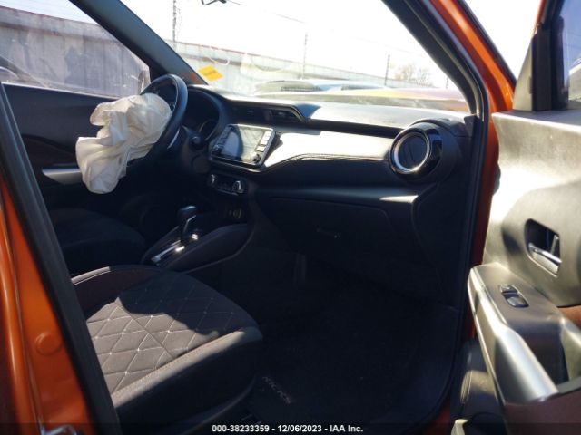 3N1CP5CU1KL477811 Nissan KICKS SR