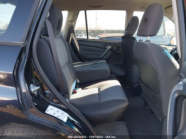 2005 TOYOTA RAV4 VIN: JTEHD20V750043977