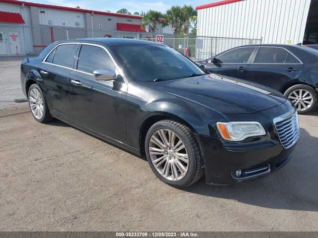 2013 CHRYSLER 300C VIN: 2C3CCAEG8DH618902