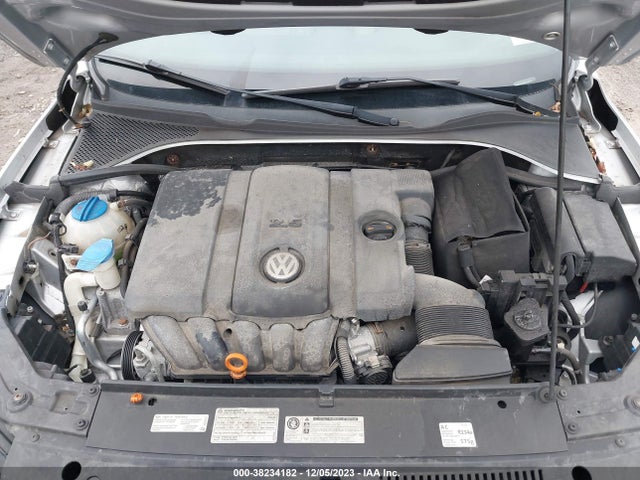 2012 VOLKSWAGEN PASSAT SE W/SUNROOF & NAV PZEV VIN: 1VWBP7A31CC046474