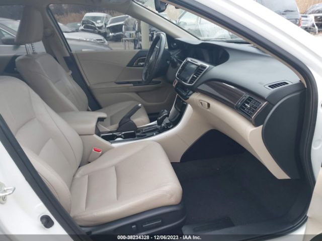 JHMCR6F71HC002021 Honda Accord Hybrid Touring