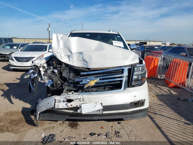 Chevrolet Suburban Premier 2018 1GNSCJKC9JR100356 Image 12