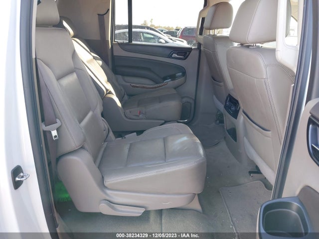 Chevrolet Suburban Premier 2018 1GNSCJKC9JR100356 Image 8
