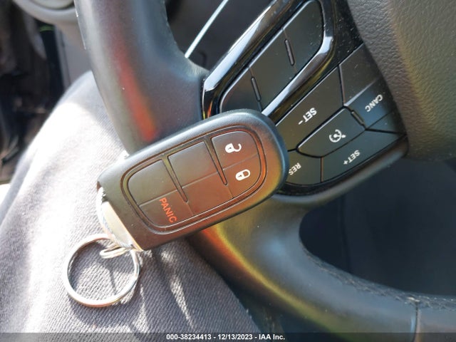 1C4PJMLB1KD320150 Jeep Cherokee Altitude 4x4