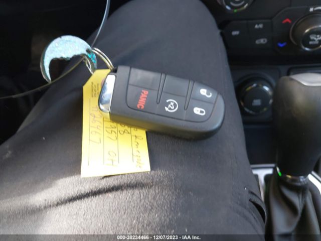 2021 JEEP RENEGADE ZACNJDD1XMPM46358 Photo 10