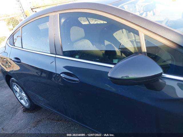 Chevrolet Cruze Lt Auto 2018 1G1BE5SM1J7221809 Image 14