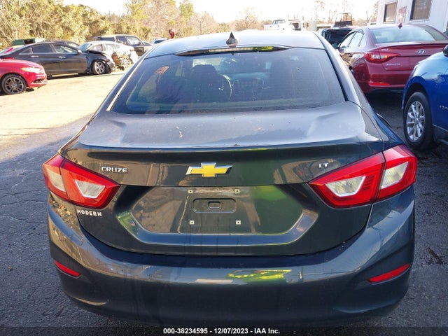 Chevrolet Cruze Lt Auto 2018 1G1BE5SM1J7221809 Image 17