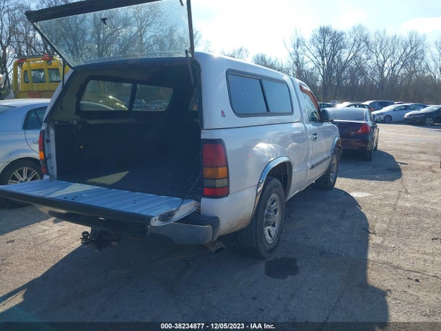 2006 GMC SIERRA 1500 SL VIN: 3GTEC14V16G213911
