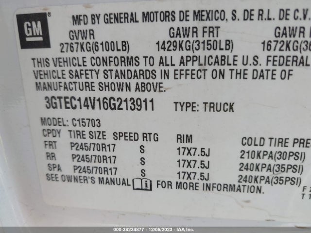 2006 GMC SIERRA 1500 SL VIN: 3GTEC14V16G213911