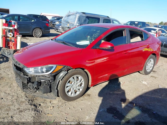 Hyundai ELANTRA SE 2018 5NPD74LFXJH239158 Image 2