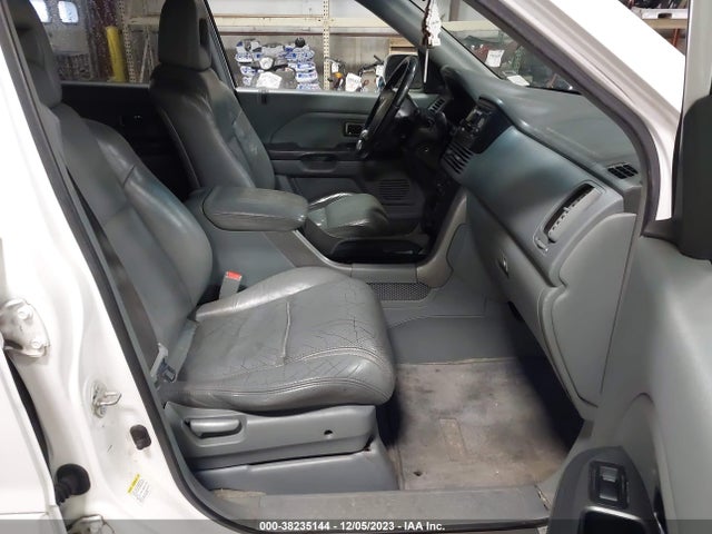 2004 HONDA PILOT EX-L VIN: 2HKYF18504H551271