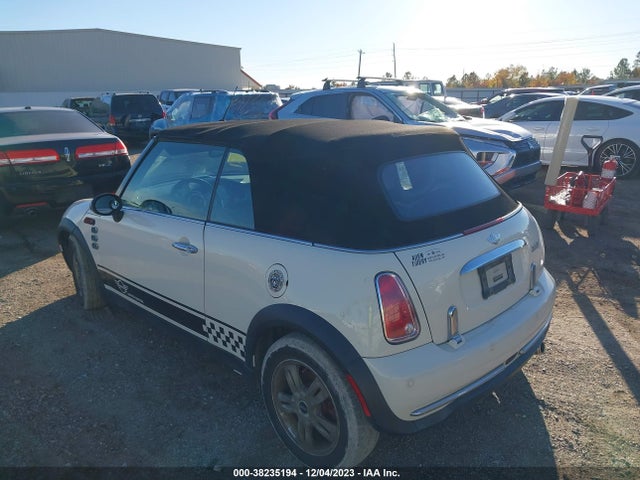 2006 MINI COOPER WMWRF33516TG16103 Photo 2