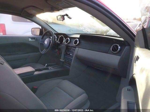 2008 FORD MUSTANG V6 DELUXE/V6 PREMIUM VIN: 1ZVHT80N085158645