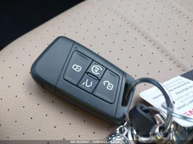 2022 VOLKSWAGEN TIGUAN 3VV2B7AXXNM125424 Photo 10