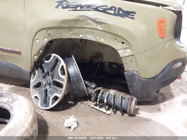 2015 JEEP RENEGADE TRAILHAWK VIN: ZACCJBCT3FPB77219