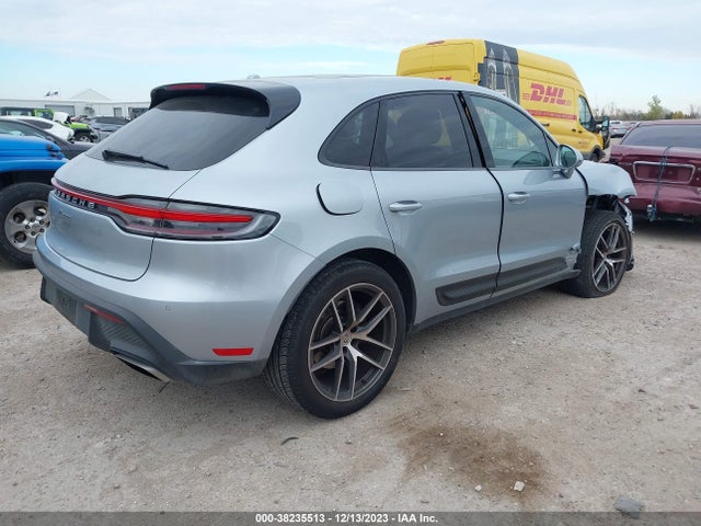 2022 PORSCHE MACAN WP1AA2A55NLB02471 Photo 3