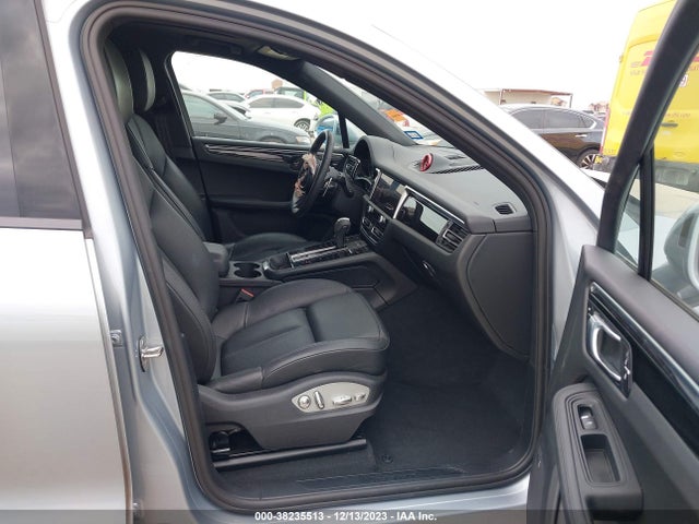 2022 PORSCHE MACAN WP1AA2A55NLB02471 Photo 4