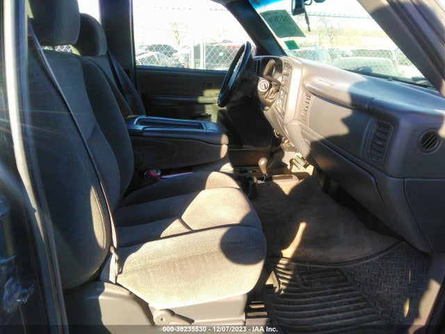 2003 CHEVROLET SILVERADO 2500 LS VIN: 1GCGK29U03Z344938