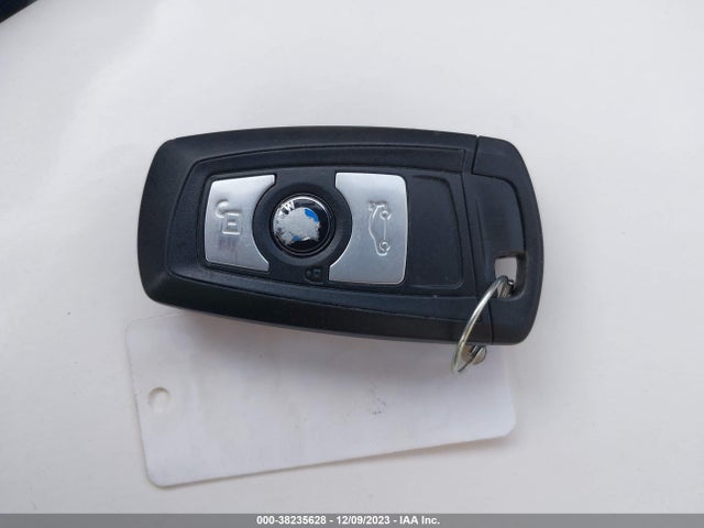 BMW 320i Xdrive 2015 WBA3C3C58FP664217 Image 11