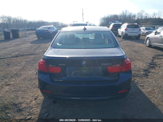 BMW 320i Xdrive 2015 WBA3C3C58FP664217 Image 16