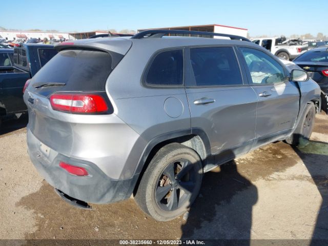1C4PJLCB3GW195707 Jeep Cherokee Altitude