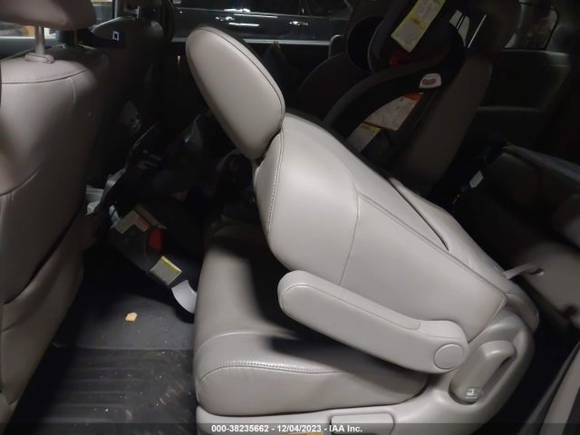 2015 HONDA ODYSSEY TOURING/TOURING ELITE VIN: 5FNRL5H97FB105112