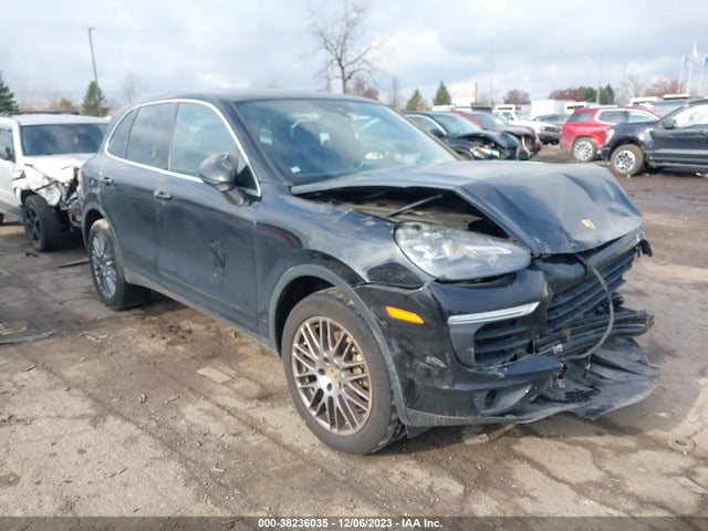 2016 PORSCHE CAYENNE WP1AB2A24GLA96989 Photo 0