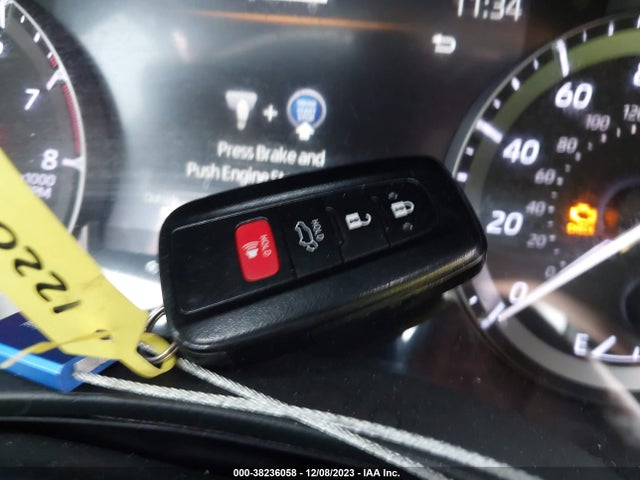 Toyota Highlander Xle 2022 5TDGZRAHXNS538920 Image 11