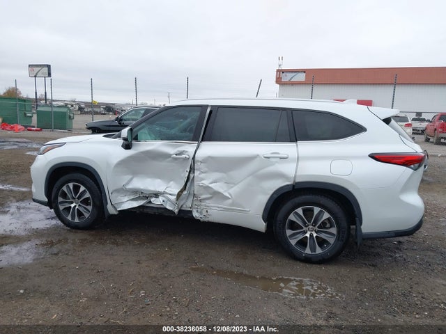 Toyota Highlander Xle 2022 5TDGZRAHXNS538920 Image 14
