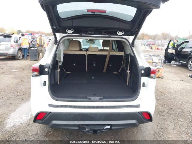 Toyota Highlander Xle 2022 5TDGZRAHXNS538920 Image 8