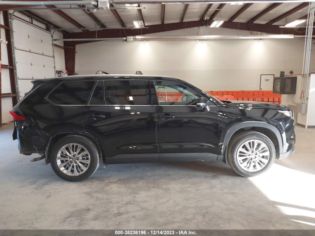 Toyota Grand Highlander Platinum 2024 5TDAAAB56RS003950 Image 13