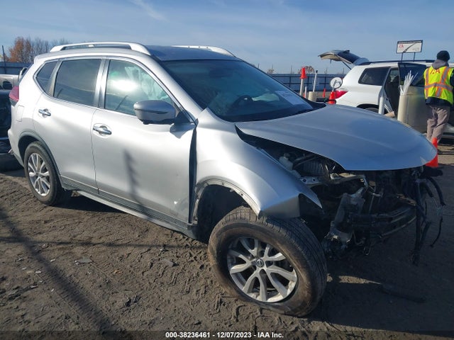 Nissan ROGUE SV 2018 KNMAT2MT3JP513991 zdjęcie główne
