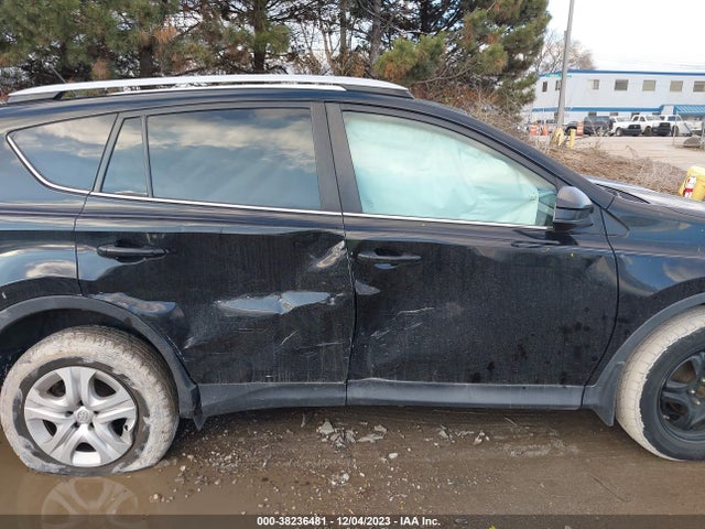 Toyota RAV4 LE 2015 2T3BFREVXFW249006 Image 12