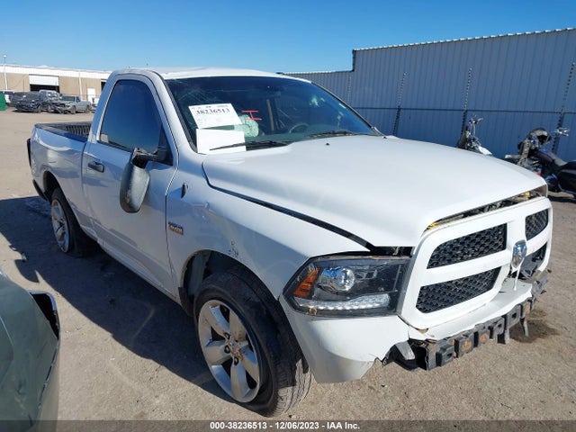 2016 RAM 1500 EXPRESS VIN: 3C6JR6AT2GG153692