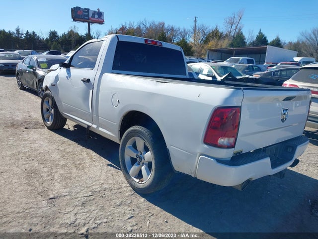 RAM 1500 Express 2016 3C6JR6AT2GG153692 Image 3